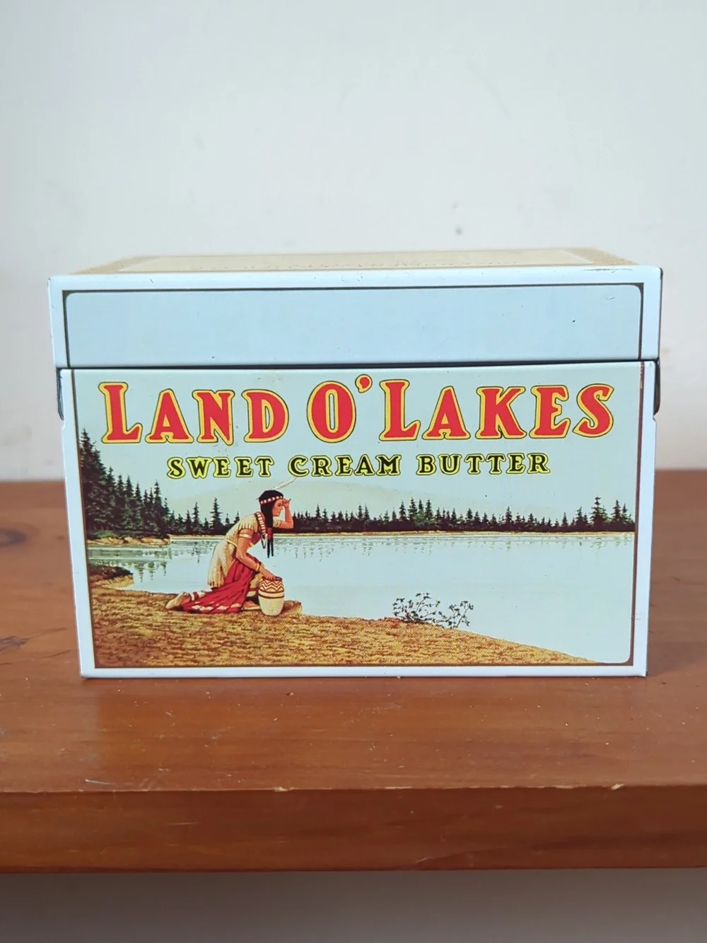Vintage Land O'Lakes Sweet Cream Butter Tin Recipe Box With Recipes - Picture 4 of 9
